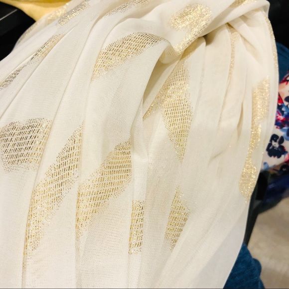 Empire waist with low v-neck - Picture 6 of 8